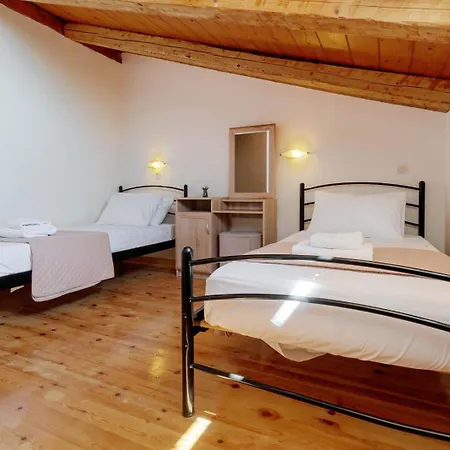 Ionelia Hospitality Διαμέρισμα
